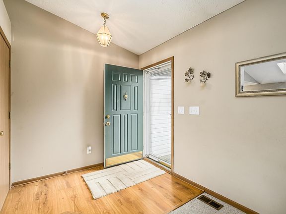 4th image of 1021 Mill Park Dr