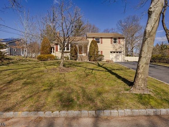 2nd image of 1261 Christine Cir