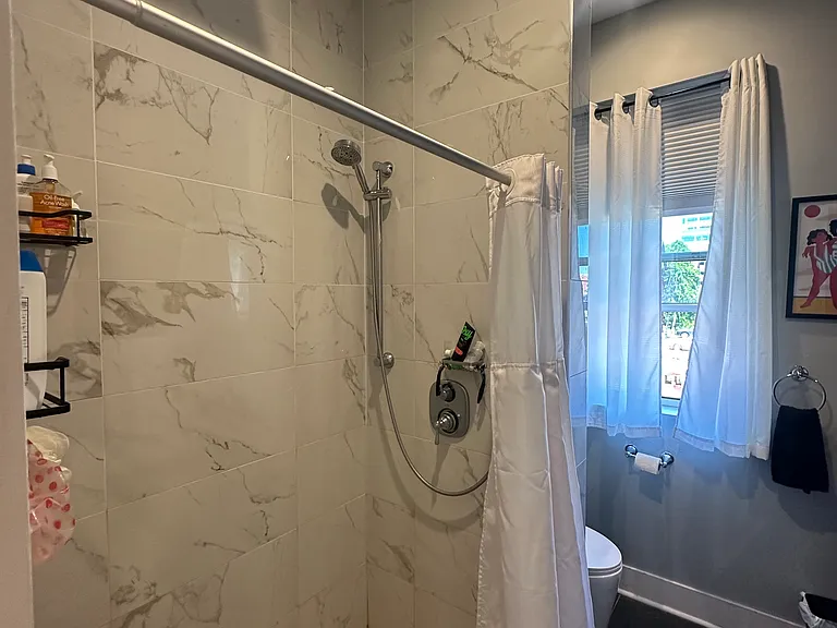 251 S Saint Clair St #8 — Photo 27