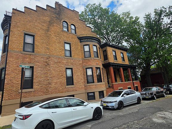 2nd image of 178 Brunswick Ave APT 1