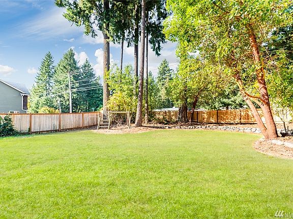 4th image of 6204 75th Avenue Ct W