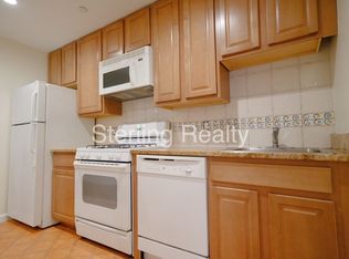 2821 Astoria Blvd #B5, Astoria, NY 11102