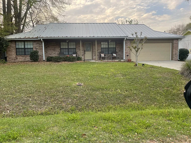 448 Merlin Way — Photo 1
