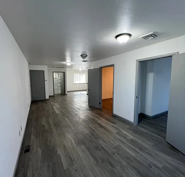 1415 Main St #B — Photo 3
