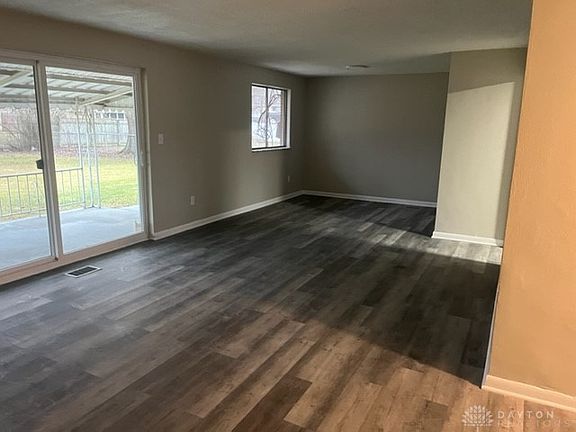 4th image of 717 N Eppington Dr