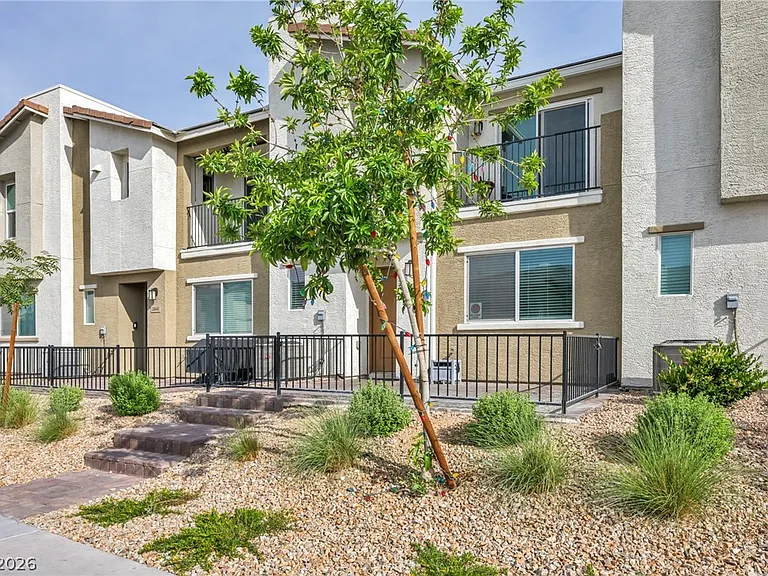 2645 Wimbledon White Ct — Photo 3