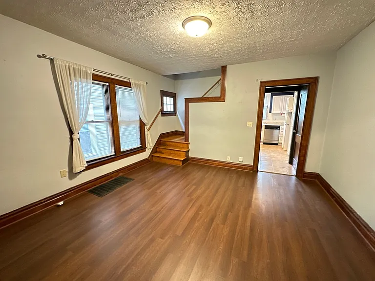 E Tompkins Ave 178-180 JLS — Photo 6