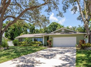 8135 Bayshore Dr, Seminole, FL 33776