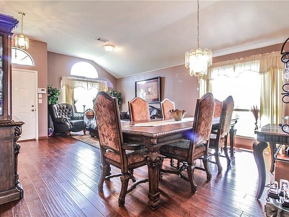4th image of 1523 Kensington Ct