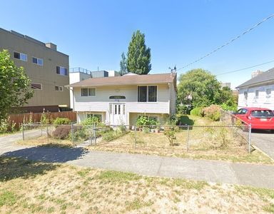 715 15th Avenue, Seattle, WA, 98122