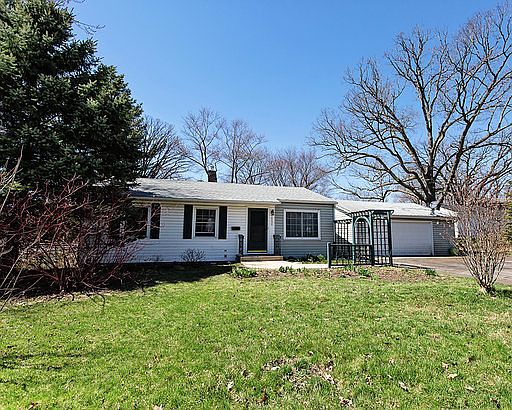 1st image of 7606 Woodridge Dr