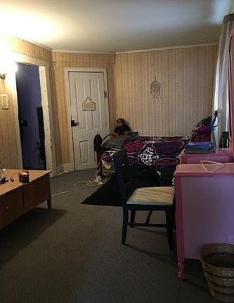 3rd image of 1593 Continental Blvd
