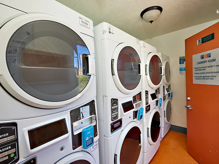 Elivia Apartments — Photo 17