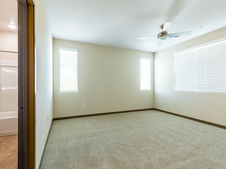 Portola Centennial Hills — Photo 7