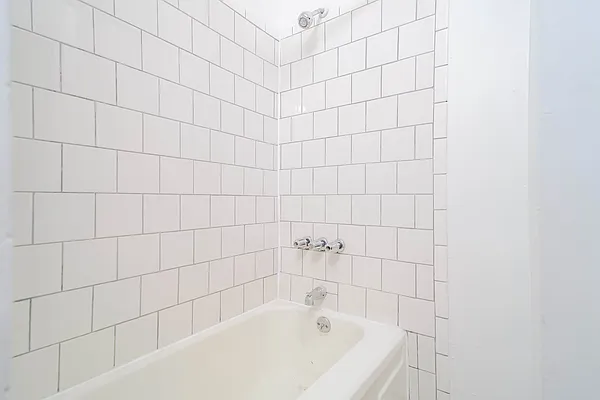 Rented by Dom & E Property Management | media 18