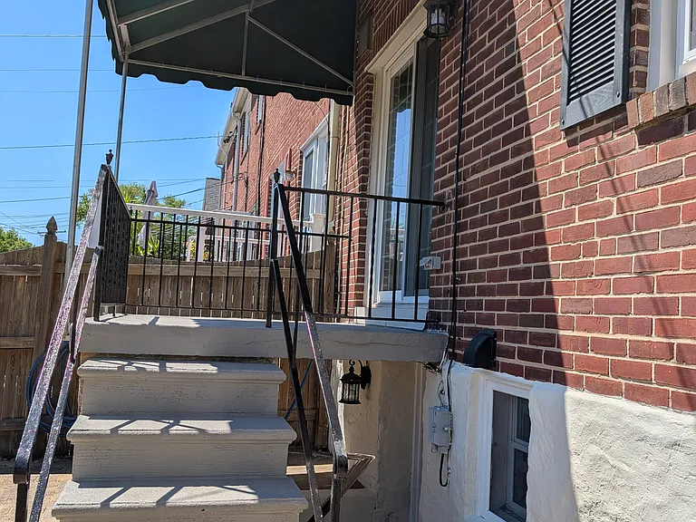 427 Regester Ave — Photo 25