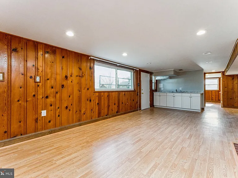 5424 Ferndale St — Photo 26