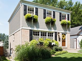 1103 Grant St, Evanston, IL 60201