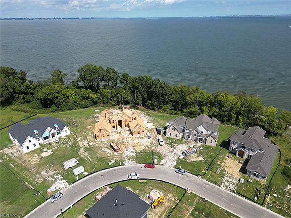 2nd image of 44 River Edge Dr