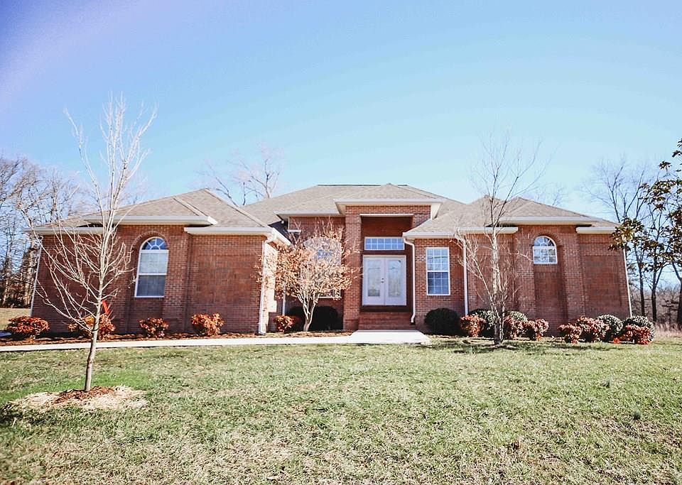 1st image of 2601 Winchester Dr