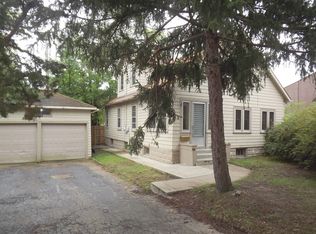 3312 Hartzell St, Evanston, IL 60201