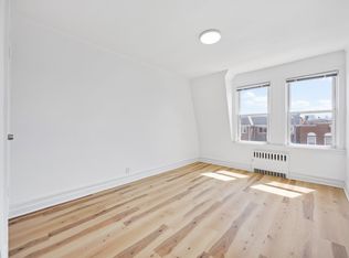 32-28 47th St #2, Astoria, NY 11103