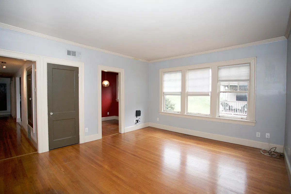 2 bed, 1200 sqft, $2,100 — Photo 2