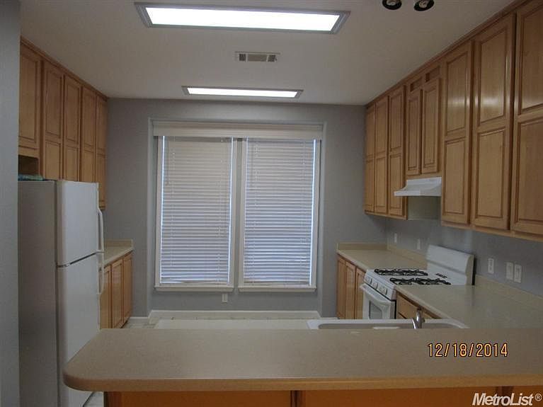 2nd image of 8648 Beauxart Cir