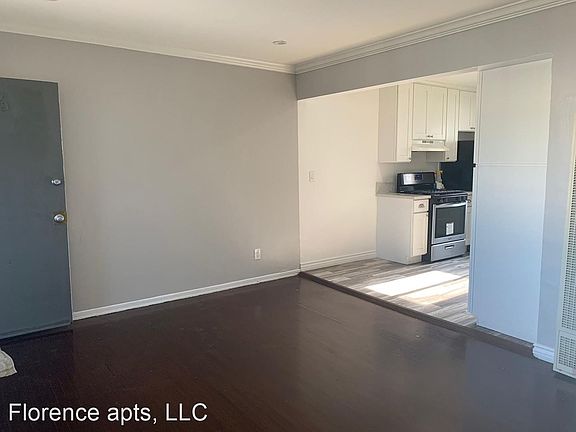 3rd image of 3451 W Florence Ave APT 6
