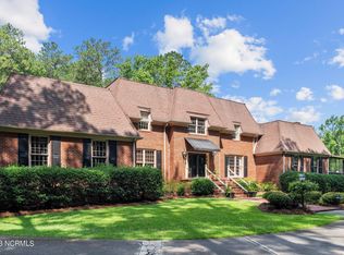 2141 Oakridge Pl, Kinston, NC 28504