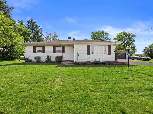 11905 Golf ROAD, Franksville, WI 53126
