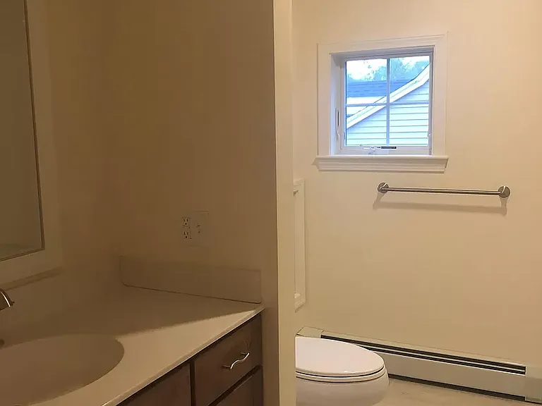 2nd floor bathroom