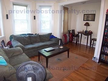 2nd image of 1842 Commonwealth Ave #196