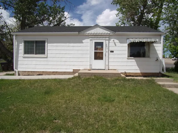 1421 Harney St, Laramie, WY 82072