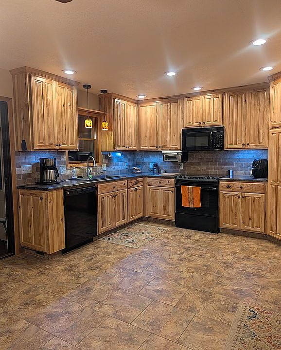 1st image of 2929 Loraine Pl