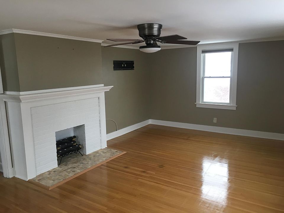 1st image of 11 Monroe St #2