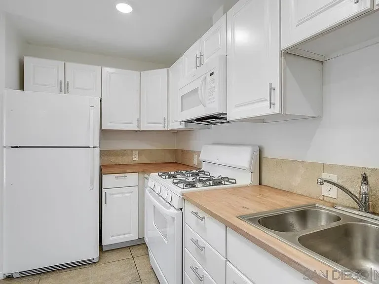 4618 Marlborough Dr #1/2 — Photo 12