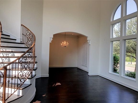 2nd image of 6127 Orchard Park Dr