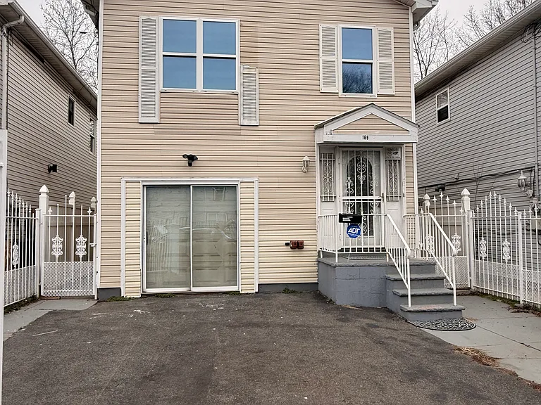 169 Watson Ave — Photo 1