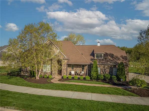4128 Saint Theresa Blvd, Avon, OH 44011