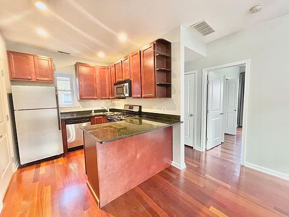3rd image of 4836 W Hutchinson St APT 302