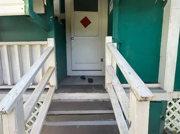 908 Makahiki Way, Honolulu, HI 96826
