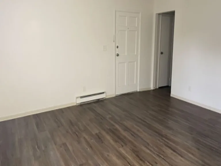 1459 E Market St #B — Photo 2