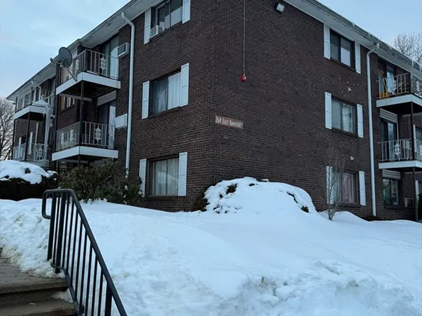 264 E Haverhill St APT 2, Lawrence, MA 01841