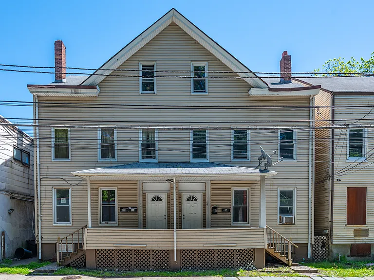 162 E Main St #1 — Photo 17