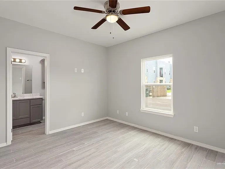 513 N Cynthia St — Photo 6