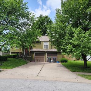 820 NE Aaron Dr, Lees Summit, MO, 64086