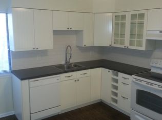 92 Lance Cir, Bridgeport, CT 06606