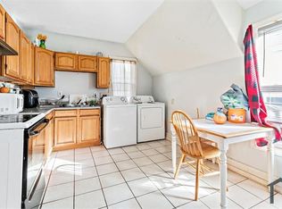 29 Newbury St #2, Worcester, MA 01609