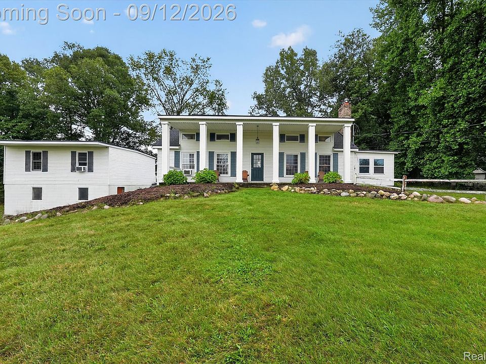 1st image of 1205 W Oakwood Rd